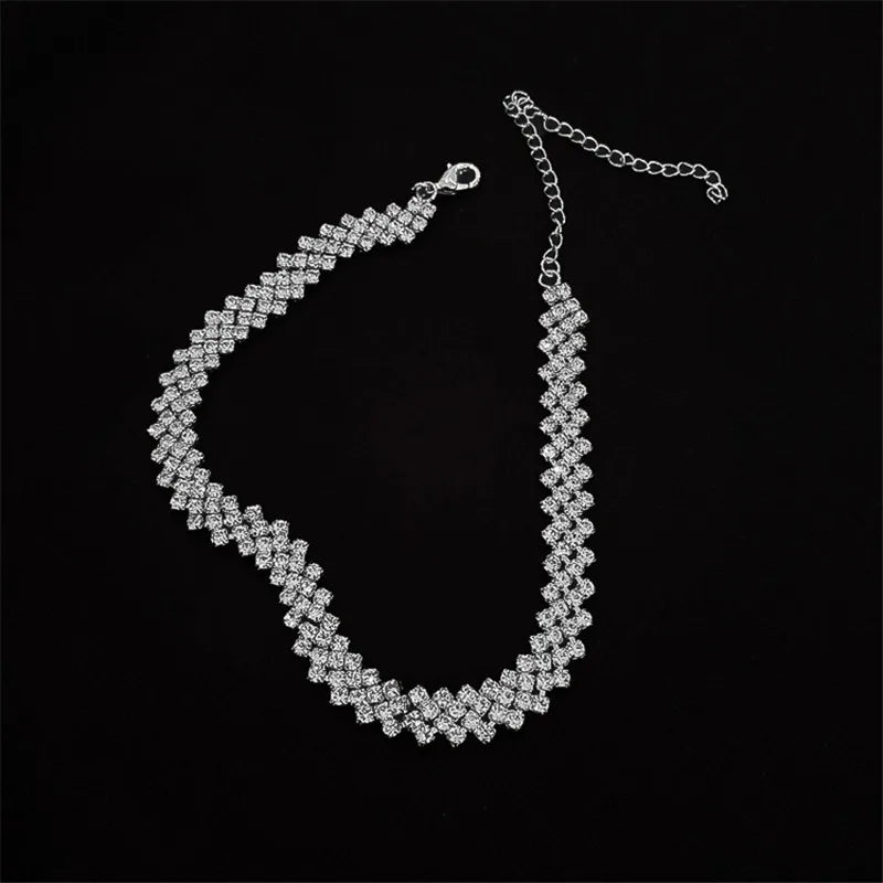 Luxury Trendy Butterfly Imitation Pearl Necklace