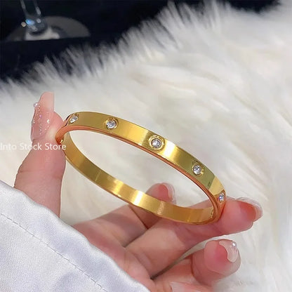 Luxury Finger Ring Titanium White Shell Bracelet